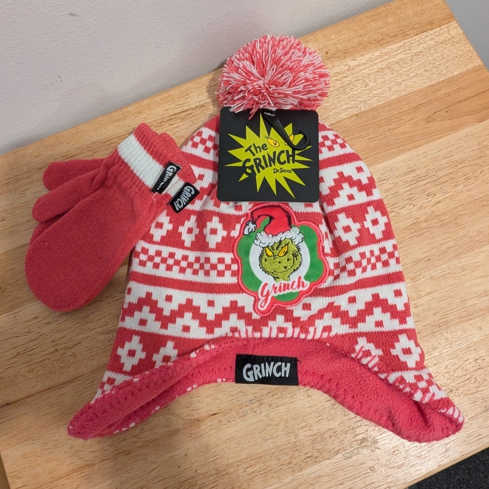 Dr.Seuss The Grinch Winter Hat and Gloves Set Brand New with tag from Mad Engine